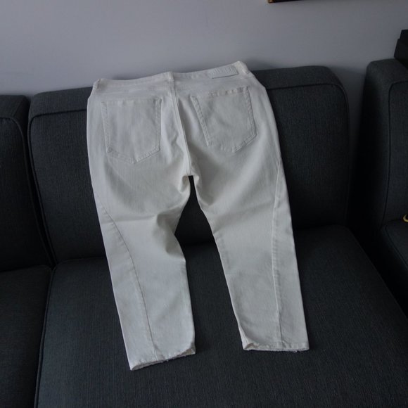 Diesel White D-FAYZA Boyfriend Low Waste W29-L32 009NR Stretch Size 29 Jeans - Picture 9 of 14